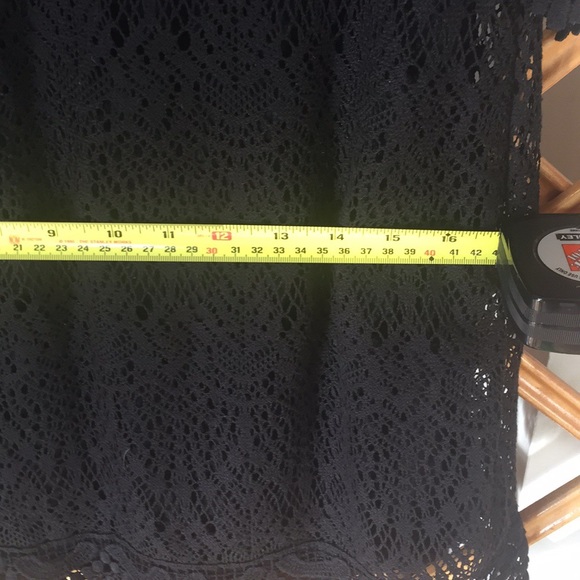 Beautiful lace little black dress - Picture 5 of 7